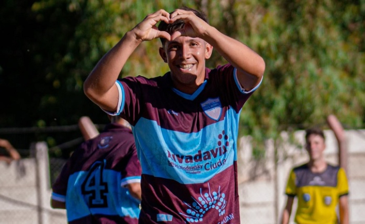 Del Bono ganó todo y se sostiene arriba en la Zona B