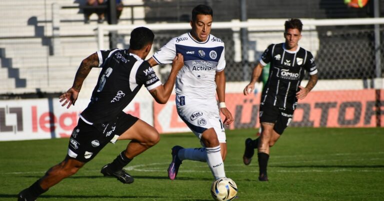 All Boys profundizó su mal momento y se fue silbado de Floresta