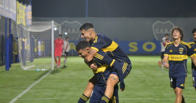 Paredes lo elogió, lo fue a ver a la Reserva y el pibe la rompió contra River