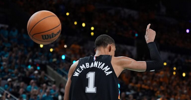 Wembanyama, de nominado al MVP al mejor jugador defensivo más joven en la NBA