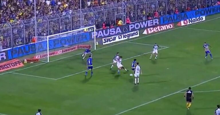 Video: del increíble errado de Sarmiento a la asistencia de taco de Pol Fernández para el gol de Rosario Central