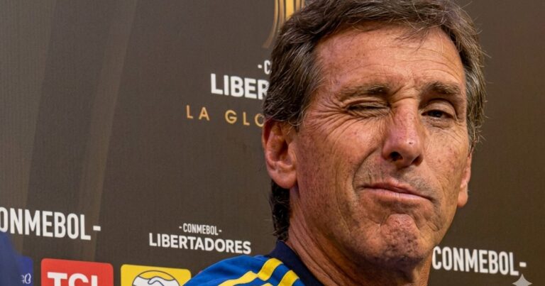 El Sifón recargado: autógrafos, cambió silbidos por aplausos y pícaro con River