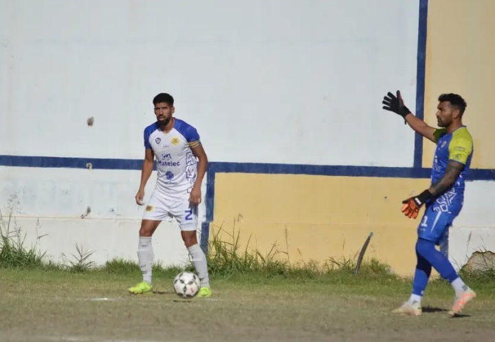 López Peláez ganó afuera y entró al Reducido