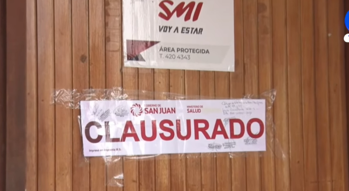Clausurado, pero con movimiento adentro: la escena que encontró TELESOL en uno de los geriátricos investigados