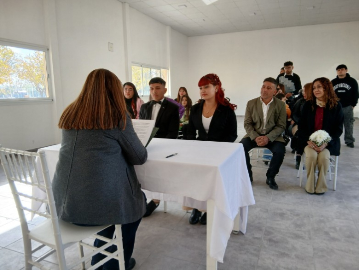 La nueva sede del Registro Civil tuvo su primer casamiento