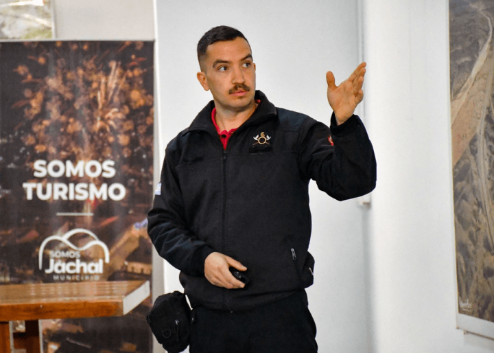 Vecinos y comerciantes participaron de una capacitación sobre incendios en Jáchal