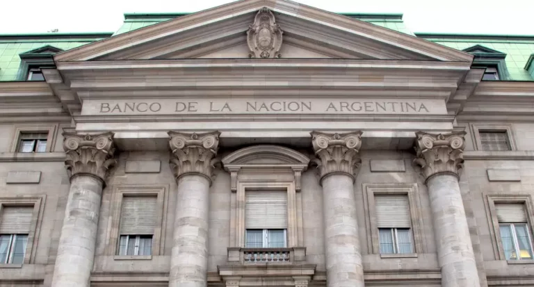 Familias endeudadas: Banco Nación lanzó préstamos para refinanciar tarjetas y unificar deudas