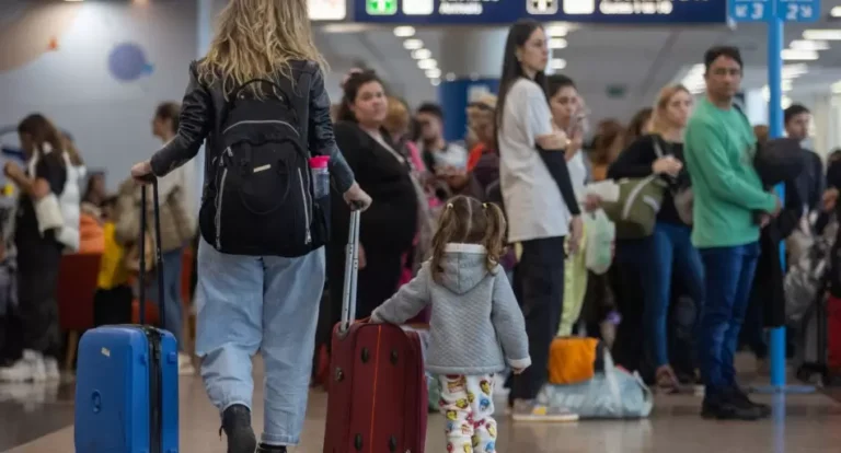 Golpe al carry on: Aerolíneas elimina un beneficio en tarifas económicas