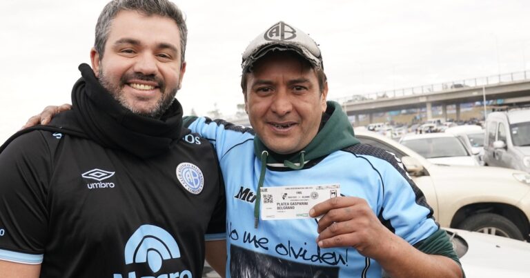Un video viral de Olé contó la historia de un particular hincha de Belgrano sin entrada pero que al final...