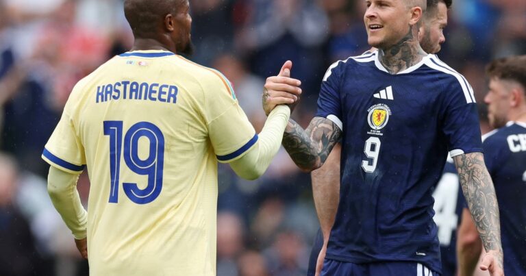 Escocia goleó a Curazao en el primer amistoso mundialista