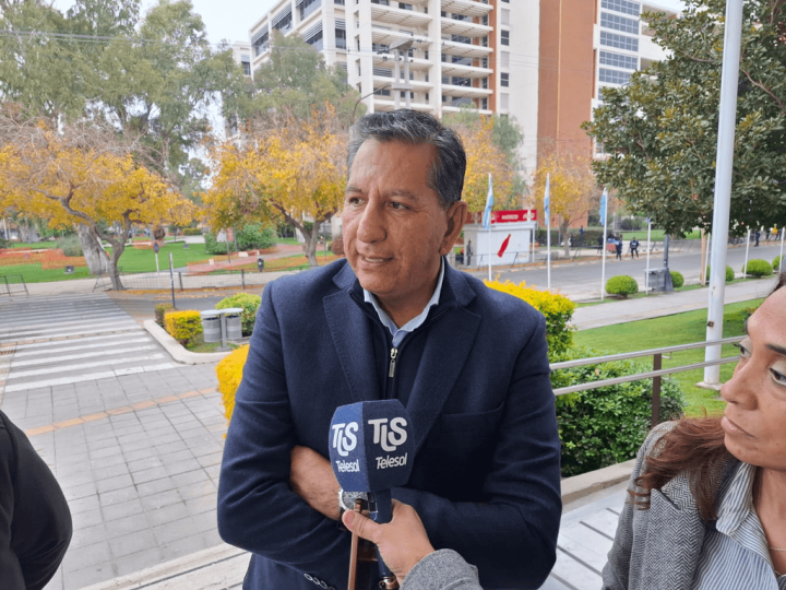 Aballay marcó reparos al endeudamiento provincial para obra pública