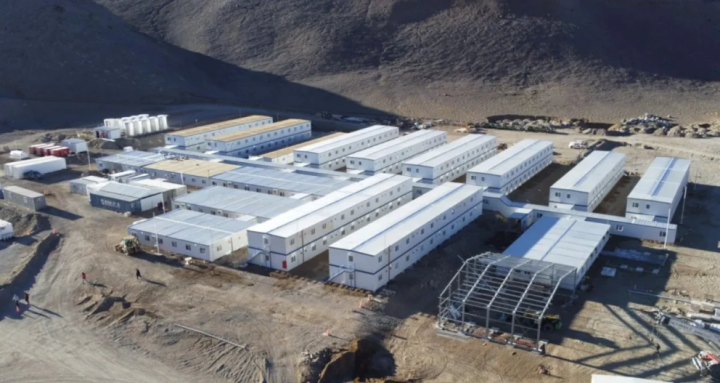 Chinos harán una nueva etapa en la construcción del campamento de Vicuña