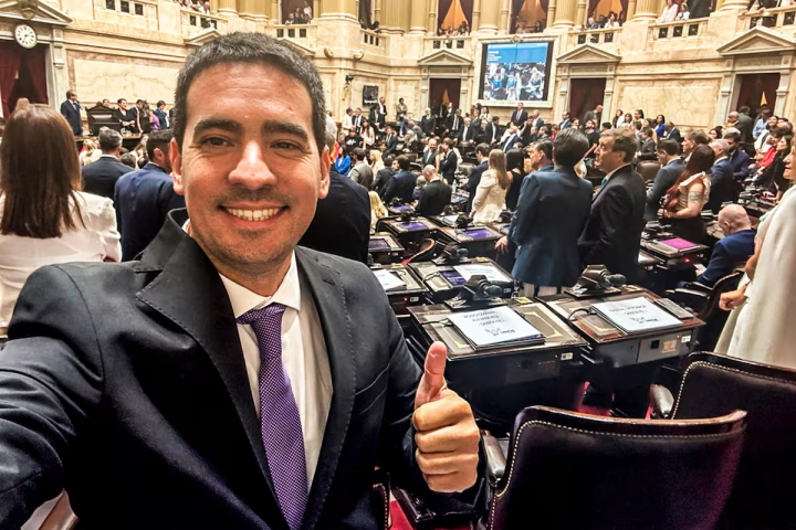 Adrián Ravier asumirá como nuevo vocero presidencial