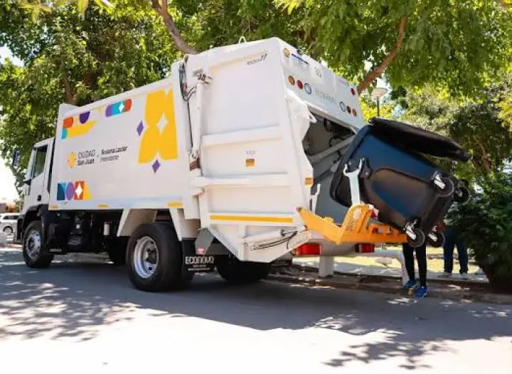 San Juan intensifica el cuidado de plazas y áreas verdes en la zona norte