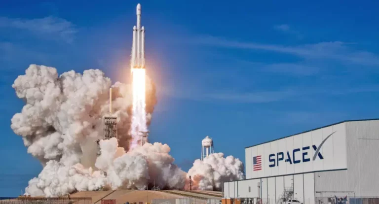 Cómo invertir en SpaceX desde Argentina: la acción ya saltó casi 20% y su Cedear se puede comprar en pesos