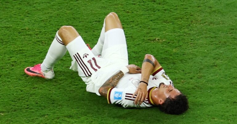España puede perder dos futbolistas en pleno Mundial