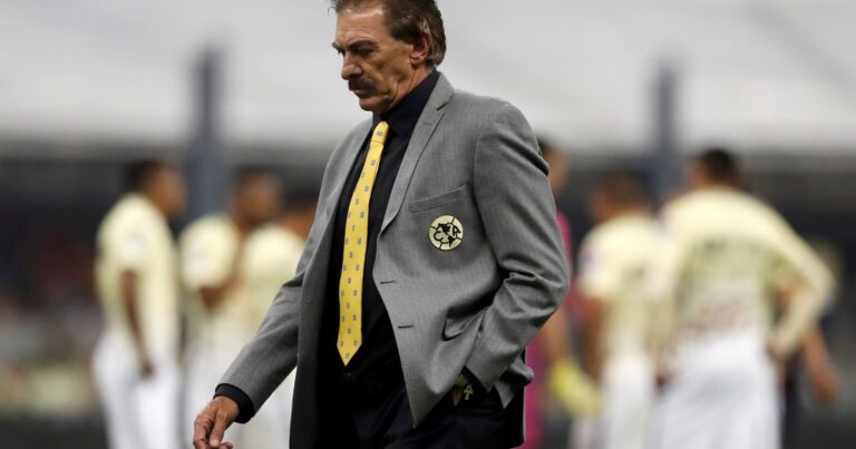 La Volpe le recomendó un DT a Riquelme para Boca