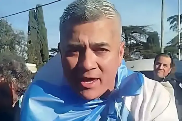 Festejaba el triunfo de la Selección argentina con su familia y murió tras recibir un piedrazo en la cabeza