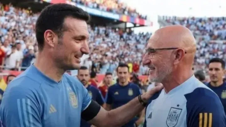 De la Fuente contó qué le dijo a Scaloni después del triunfo de España