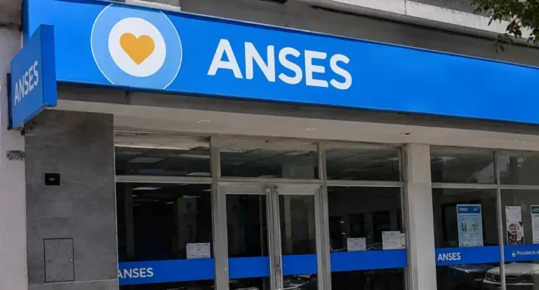 Hay que eliminar el requisito de 30 años de aportes para jubilarse