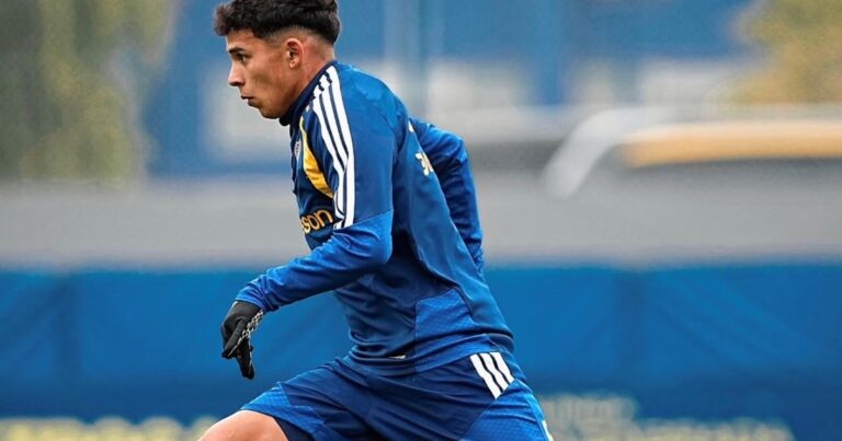 El delantero que cautivó a Arruabarrena y sería titular en el debut de su Boca