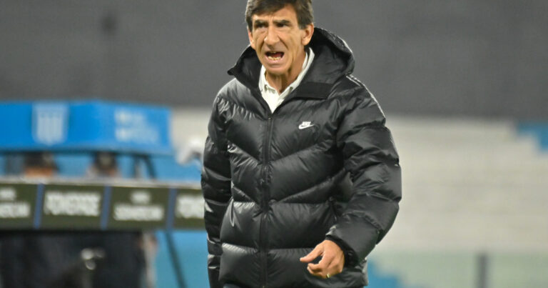 Liga de Quito busca entrenador: Gustavo Costas se bajó de la discusión
