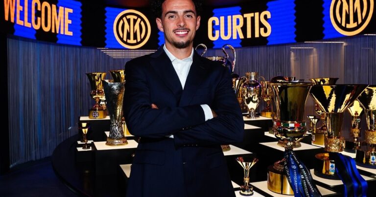 Nuevo compañero inglés para Lautaro Martínez en el Inter de Milán