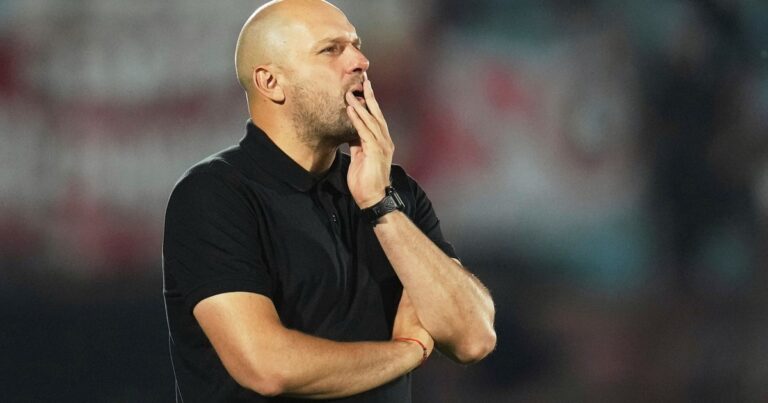 Independiente se reunió con un DT uruguayo