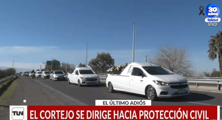 En directo: acompañá el recorrido fúnebre de las víctimas de la tragedia aérea