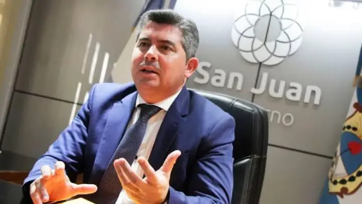 Orrego expresó su pesar por las víctimas del accidente aéreo en Valle Fértil