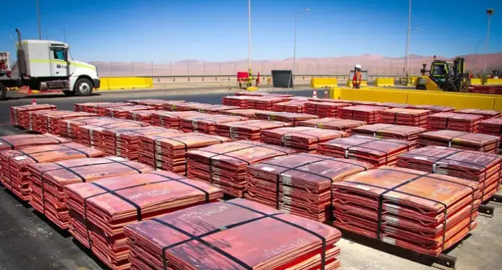 El cobre volvió a pasar los US$ 14.000 y el mercado mira otro salto