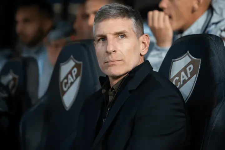 Seis cruces abren la acción de la cuarta fecha del fútbol argentino este sábado 8 de agosto de 2026