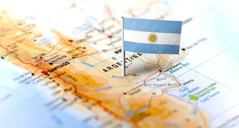 Cuando las provincias entran en déficit estamos todos en problemas