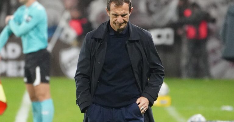Arruabarrena: por qué puso a Aranda de 9, la "muestra de carácter" y lo que se viene en la Sudamericana