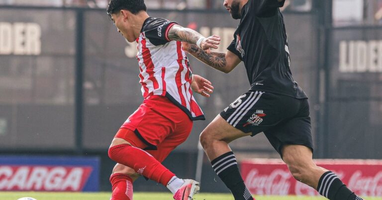 Barracas empata ante Riestra en un partido chato