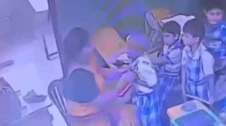 Un nene de 6 años murió tras recibir un cachetazo de su maestra