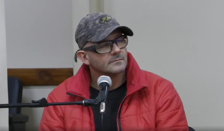 "No ve, se lleva por delante las cosas": la defensa de Ferreri, tras la imputación por abuso