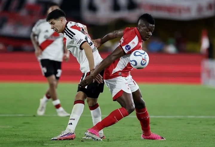 River fue de más a menos y empató sin goles ante Independiente Santa Fe