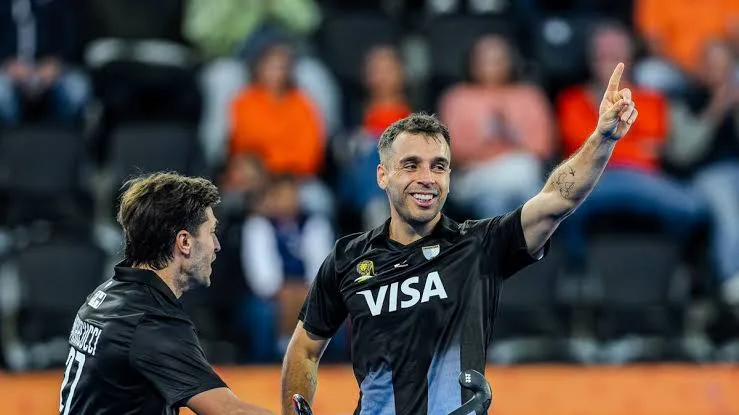 Los Leones vencieron a India, pero deberán esperar para saber si llegan a las semifinales