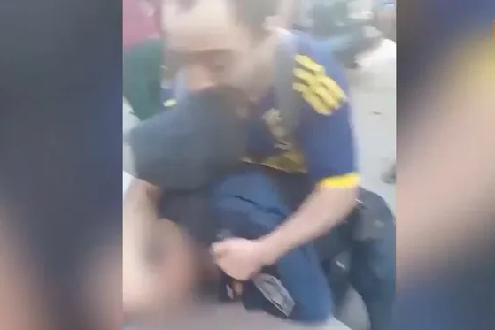 Una grúa desató una batalla campal en Avellaneda y terminó con policías heridos y un vecino baleado