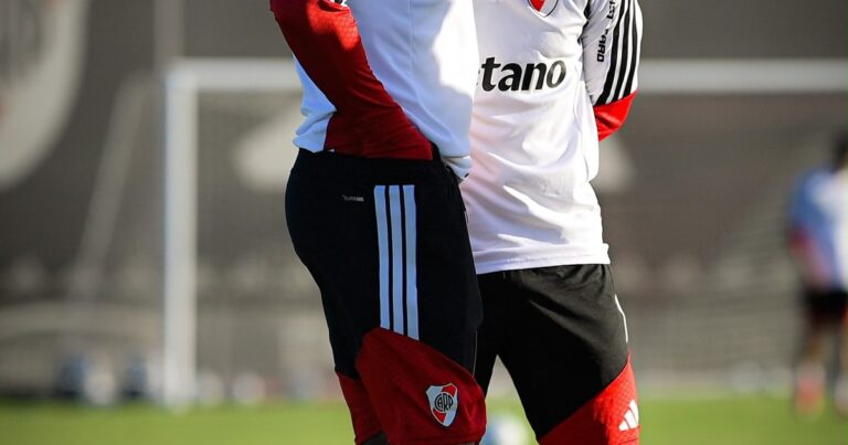 El mensaje y las fotos que posteó Otamendi para recibir a Almada