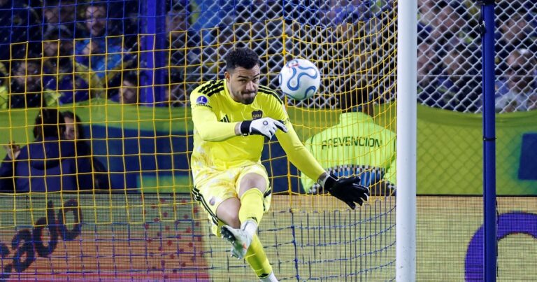 Álvaro Montero, otro gran partido y viaje de urgencia a Colombia