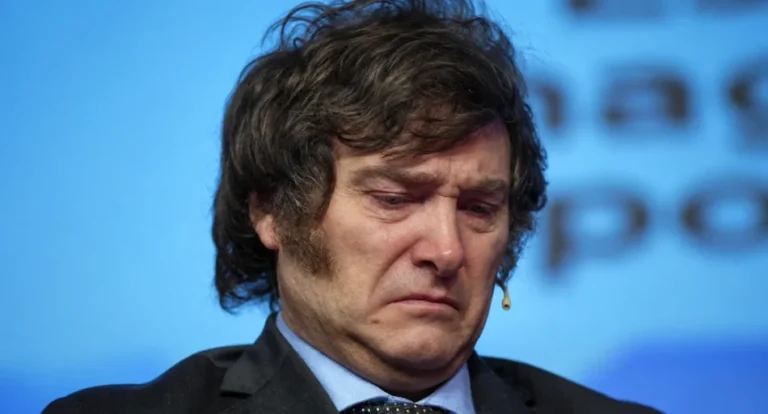 El Gobierno sorprende con el giro sobre Malvinas: ¿podrá ese cambio cubrir los vacíos que deja la economía?