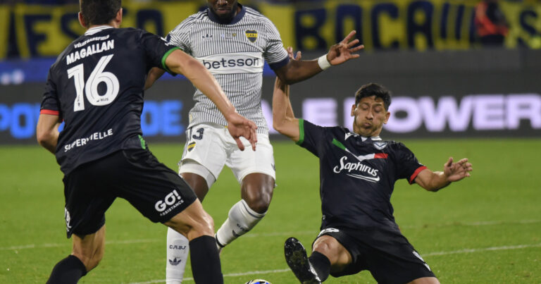 Controversia: Vélez pedirá que le den por ganado el partido ante Boca aunque el gremio asegura que está todo en regla