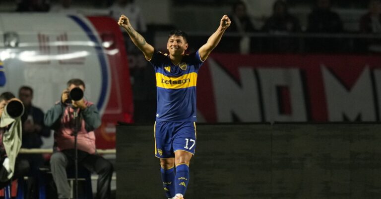 Lozano, el goleador inesperado: primer grito en Boca y su coincidencia con el Negro Ibarra