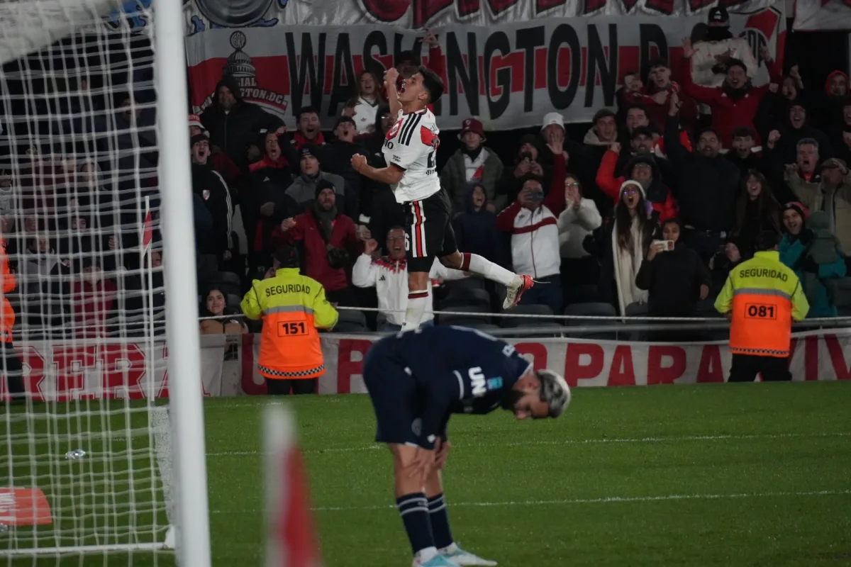River venció a Independiente Rivadavia y se acerca a los playoffs