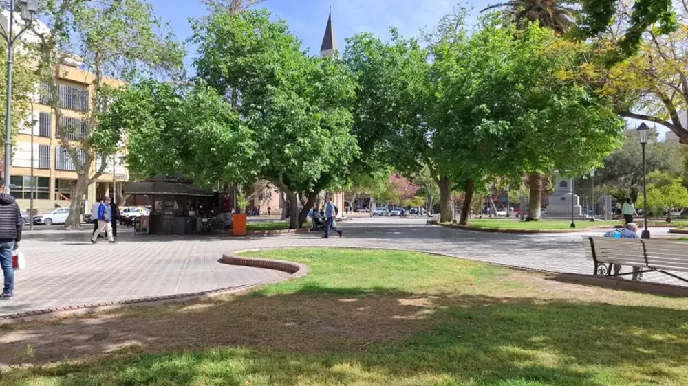 Jueves con una máxima de 25°C y cambios en el cielo