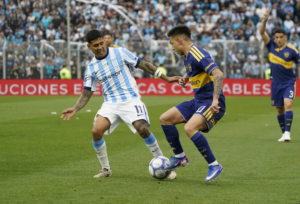 Boca y Racing juegan un clásico por un lugar en las semifinales
