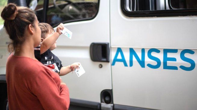 Atención AUH: ANSES deposita dos extras de hasta $72.250 en septiembre 2026