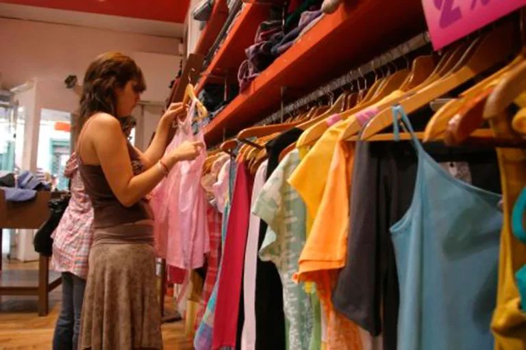 Las ventas minoristas pyme cayeron 0,2% en agosto y acumulan una baja del 2,4% en el año